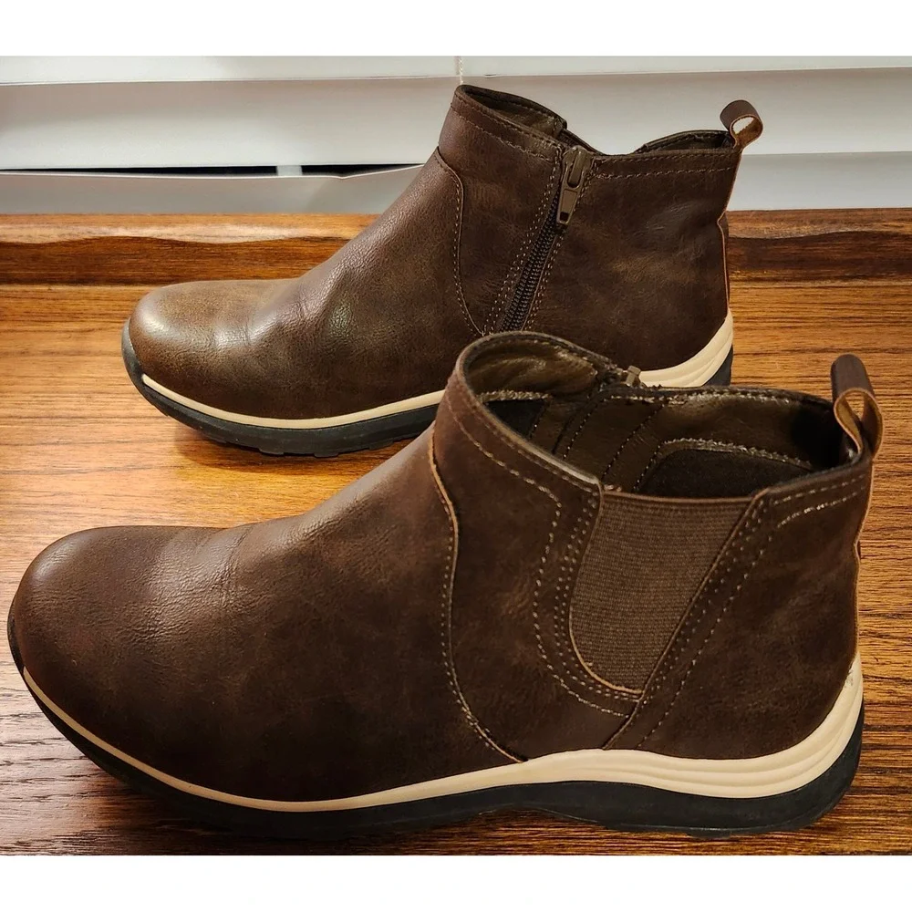 Baretraps Adelaide Dark Brown Ankle Boots Side Zip Comfort Booties Womens 7M